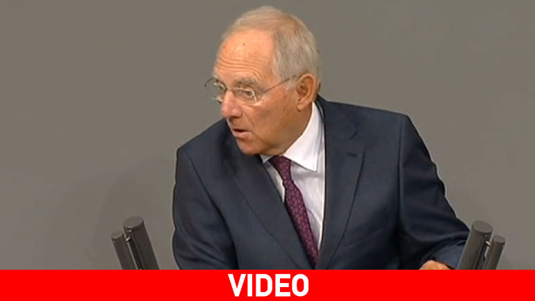 Σόιμπλε: «Είναι αναγκαία η ταχύτατη ανακεφαλαιοποίηση των τραπεζών»